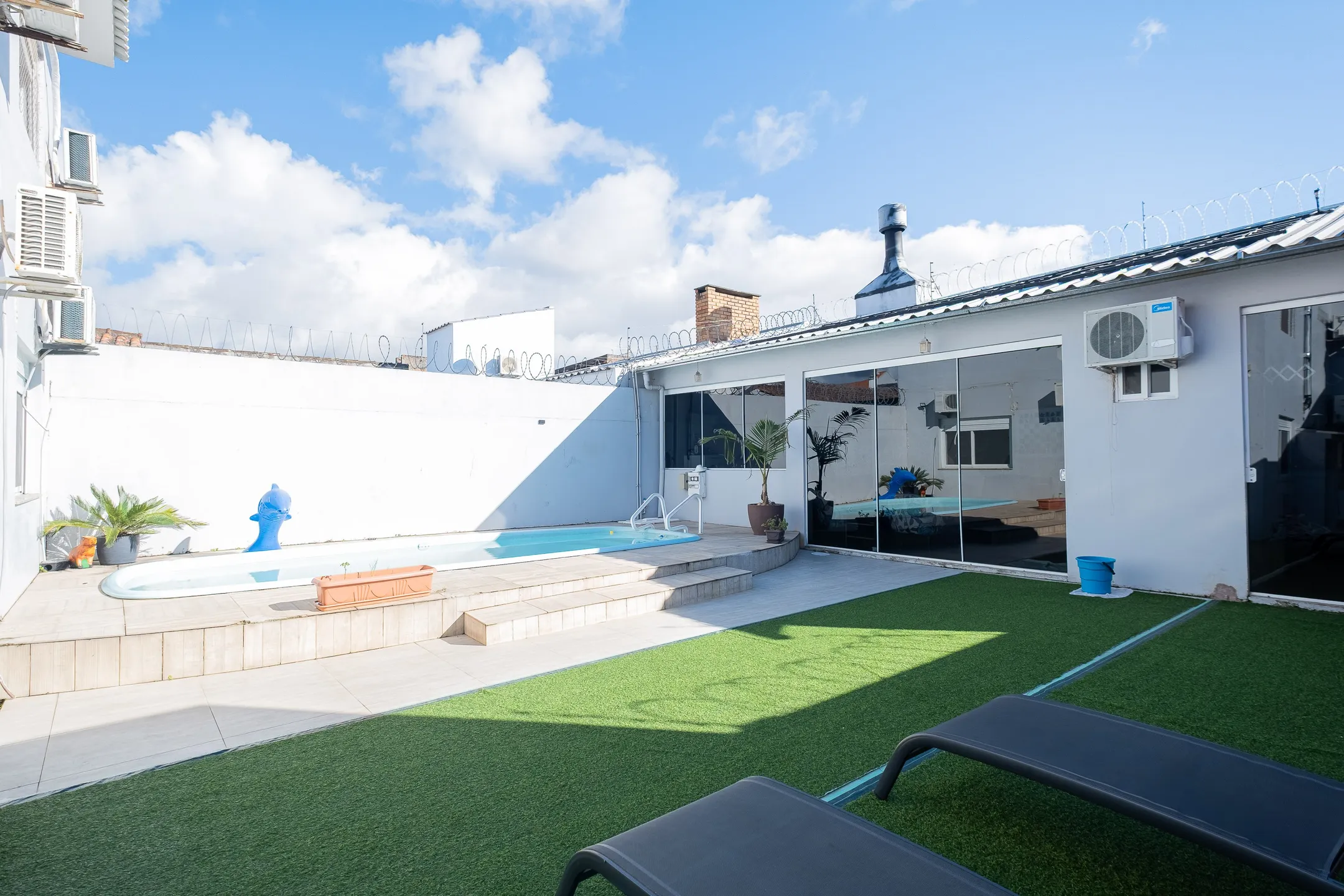 Casa de Alto Padrão no Fragata com Piscina Aquecida, Placas Solares e 4 Dormitórios - 22