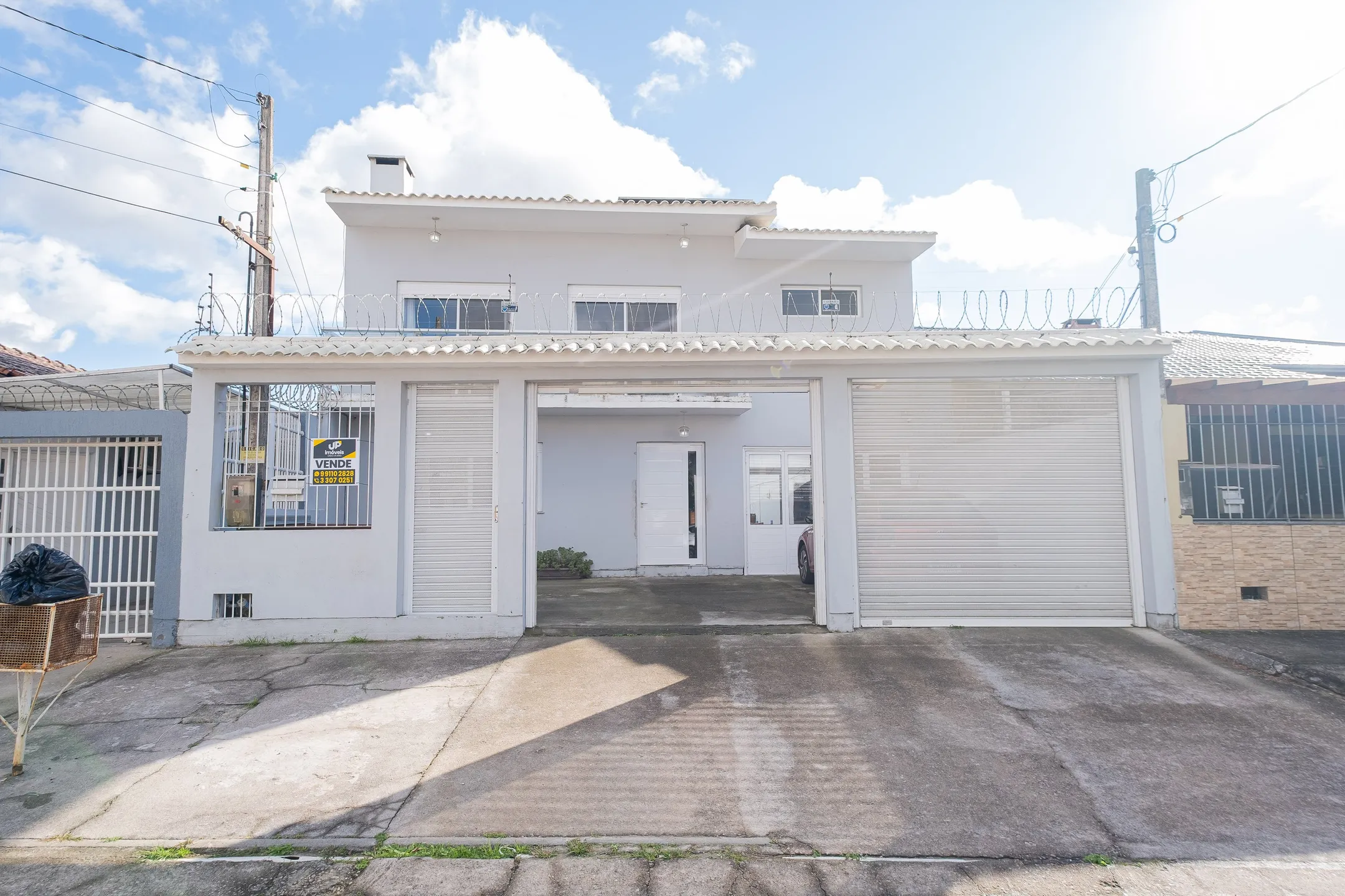 Casa de Alto Padrão no Fragata com Piscina Aquecida, Placas Solares e 4 Dormitórios - 31