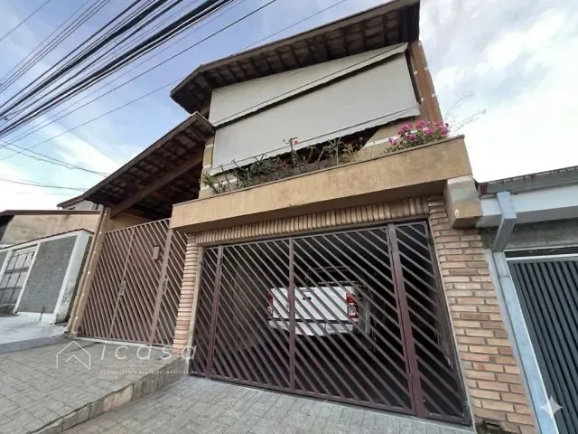Casa com 240m² 3 quartos e 3 banheiros, à venda, no bairro Jardim Maria Cândida em Caçapava