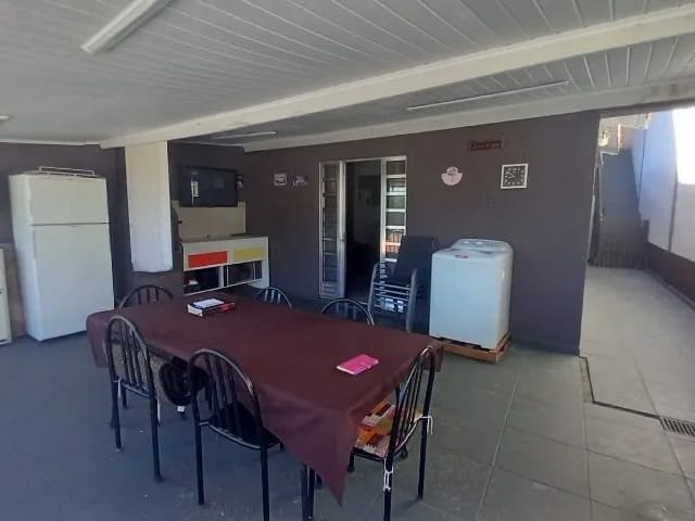 Casa com 245m² 2 quartos e 1 banheiro, à venda, no bairro Jardim Sao Luis em Santana de Parnaíba
