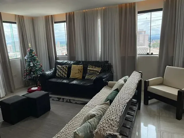Casa com 1m² 4 quartos e 2 banheiros, à venda, no bairro Centro em Jacareí
