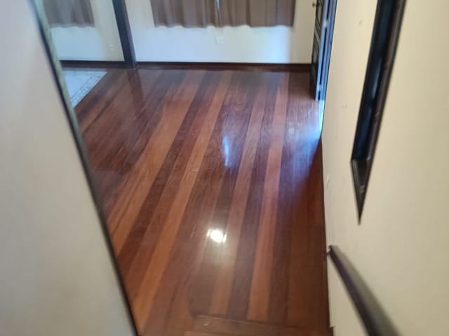 Casa com 338m² 4 quartos e 1 banheiro, à venda, no bairro Castelanea em Petrópolis