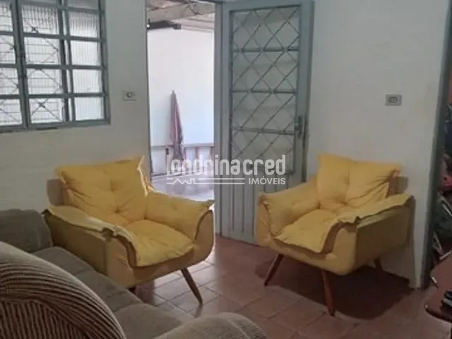 Casa 3 quartos e 1 banheiro, à venda, no bairro Eucaliptos em Londrina