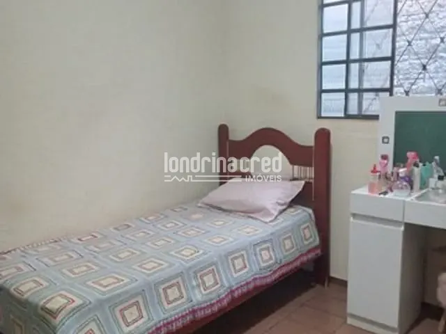 Casa 3 quartos e 1 banheiro, à venda, no bairro Eucaliptos em Londrina