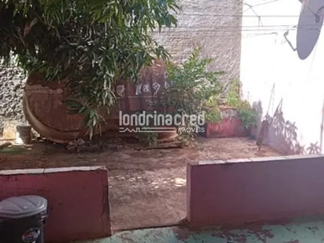 Casa 3 quartos e 1 banheiro, à venda, no bairro Eucaliptos em Londrina