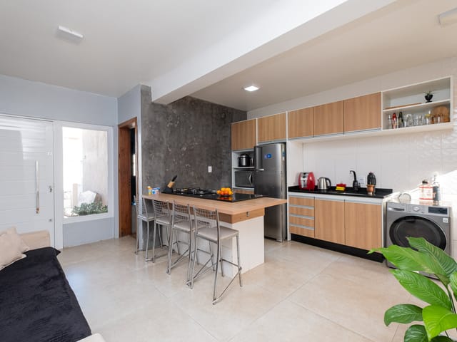 Casa com 125m² 3 quartos e 2 banheiros, à venda, no bairro Laranjal em Pelotas