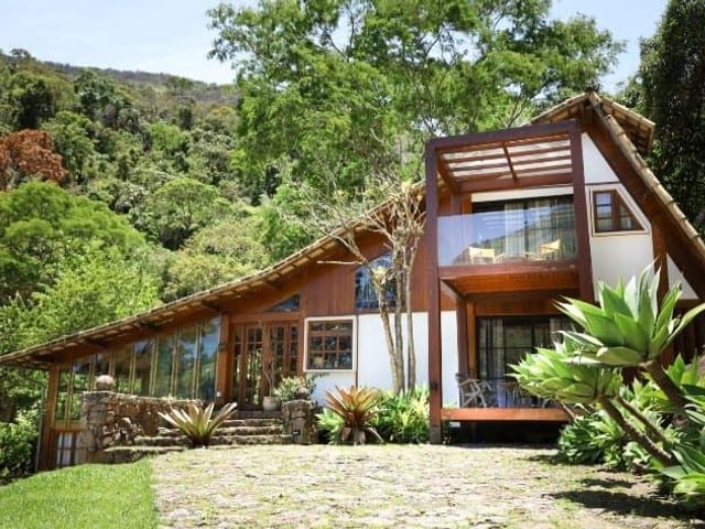 Casa com 4272m² 2 quartos e 1 banheiro, à venda, no bairro Araras em Petrópolis