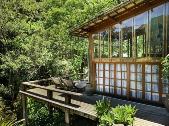 Casa com 4272m² 2 quartos e 1 banheiro, à venda, no bairro Araras em Petrópolis