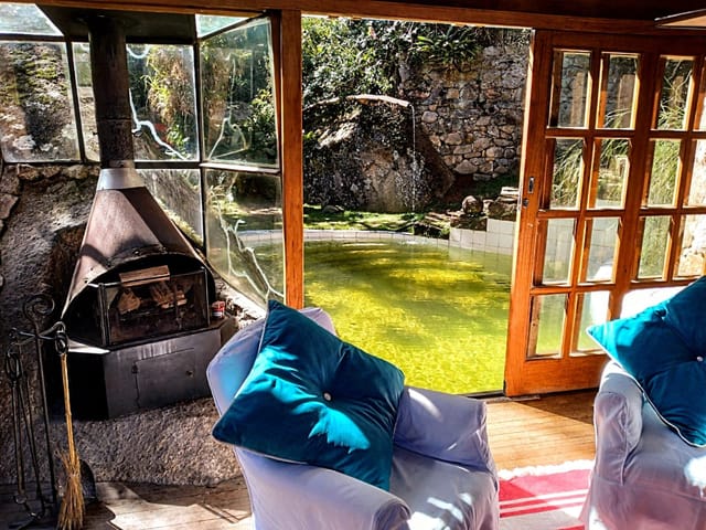 Casa com 4272m² 2 quartos e 1 banheiro, à venda, no bairro Araras em Petrópolis