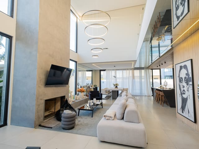 Casa com 407m² 3 quartos e 3 banheiros, à venda, no bairro Laranjal em Pelotas