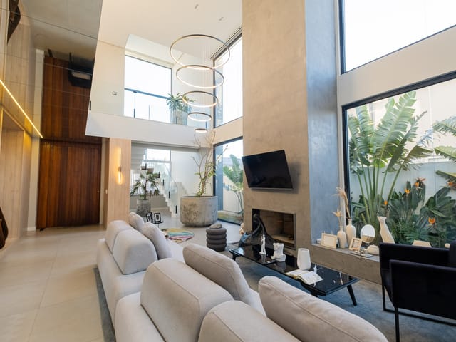 Casa com 407m² 3 quartos e 3 banheiros, à venda, no bairro Laranjal em Pelotas