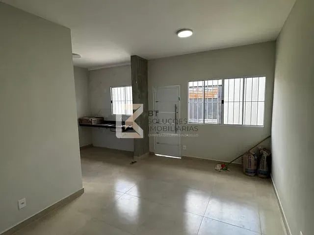 Casa com 150m² 3 quartos e 2 banheiros, à venda, no bairro Jardim Bom Sucesso em Indaiatuba