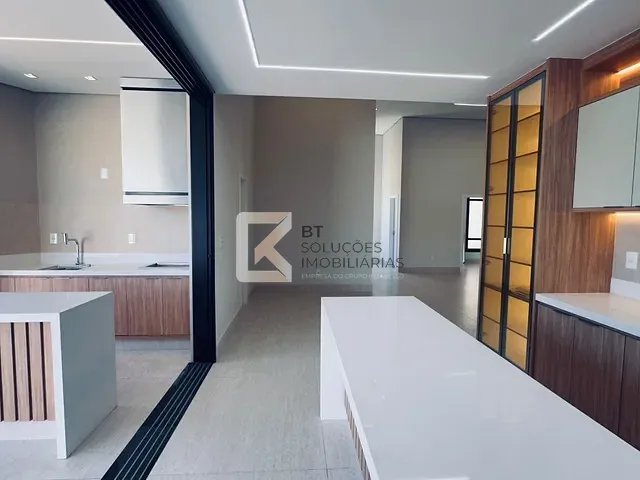 Casa com 325m² 3 quartos e 4 banheiros, à venda, no bairro Jardim Panorama em Indaiatuba