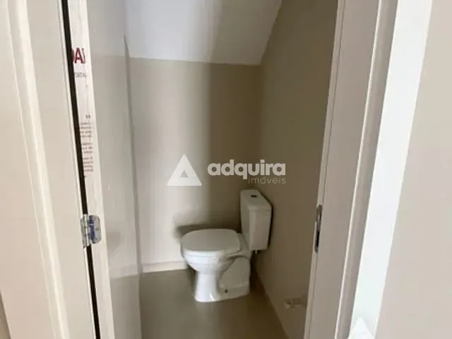 Sobrado com 175m² 3 quartos e 3 banheiros, à venda, no bairro Orfãs em Ponta Grossa
