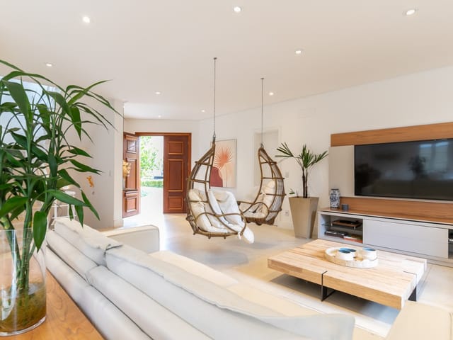 Casa com 533m² 4 quartos e 6 banheiros, à venda, no bairro Jardim Petrópolis em São Paulo