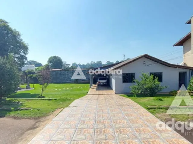 Casa com 717m² 3 quartos e 2 banheiros, à venda, no bairro Contorno em Ponta Grossa