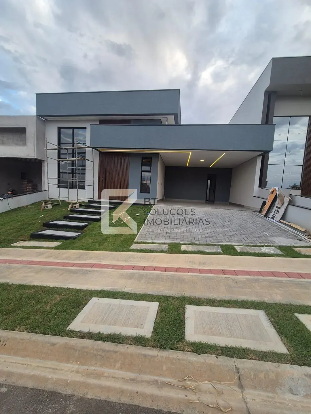 Casa, 3 quartos, 196 m² - Foto 3