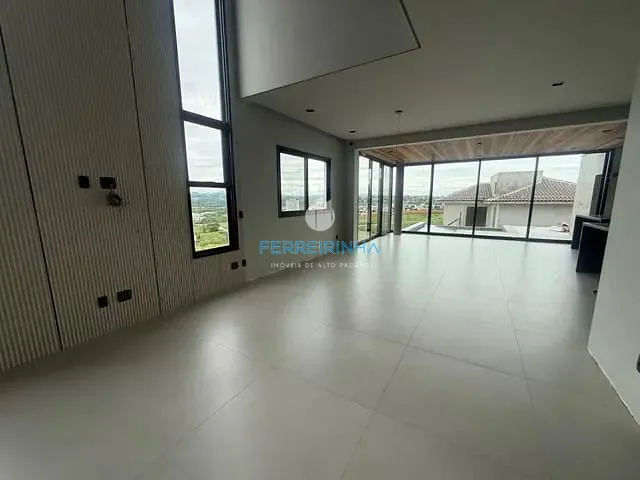 Casa com 357m² 4 quartos e 5 banheiros, à venda ou para alugar, no bairro Urbanova em São José dos Campos
