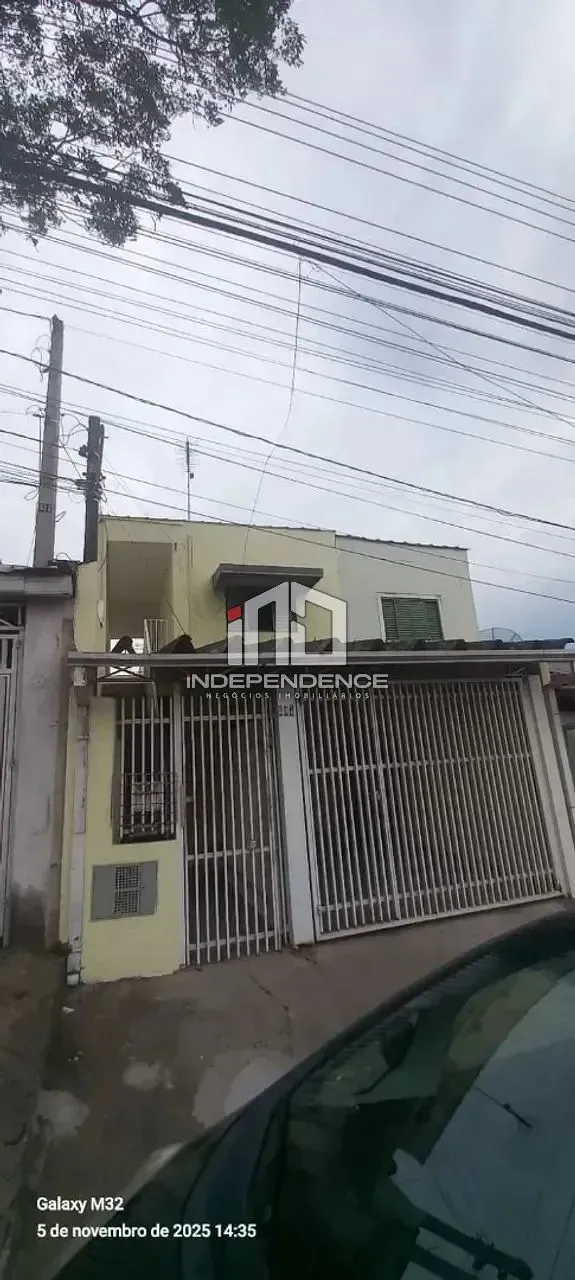 Casa, 4 quartos, 199 m² - Foto 1