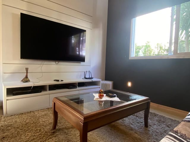 Casa com 742m² 4 quartos e 3 banheiros, à venda, no bairro Condomínio Reserva do Paratehy em São José dos Campos