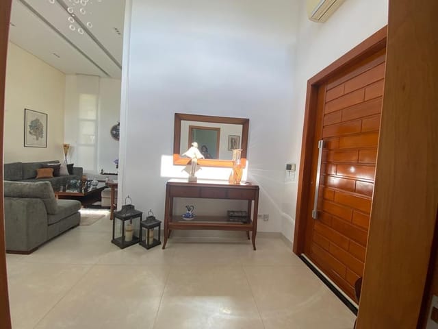 Casa com 742m² 4 quartos e 3 banheiros, à venda, no bairro Condomínio Reserva do Paratehy em São José dos Campos