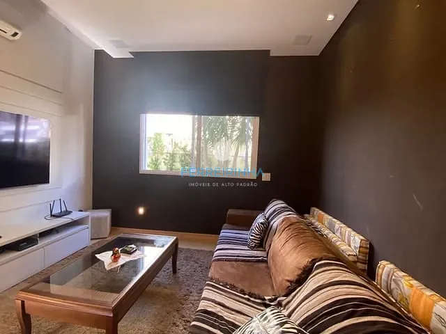 Casa com 742m² 4 quartos e 3 banheiros, à venda, no bairro Condomínio Reserva do Paratehy em São José dos Campos