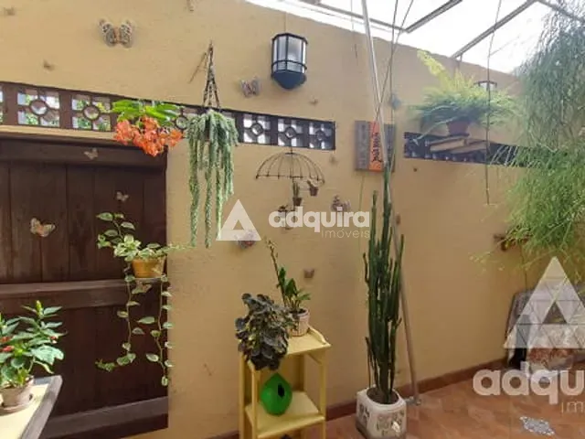Casa com 504m² 3 quartos e 3 banheiros, à venda, no bairro Contorno em Ponta Grossa