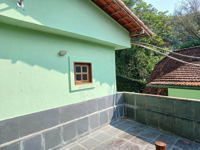 Casa 1 quarto e 1 banheiro, para alugar, no bairro Quarteirão Ingelheim em Petrópolis