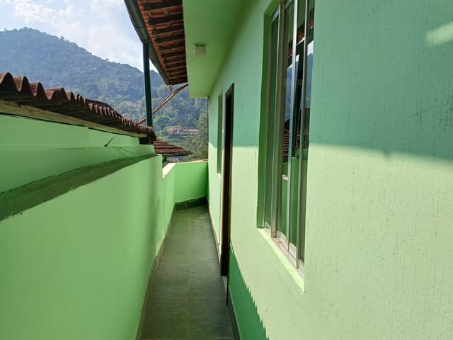 Casa 1 quarto e 1 banheiro, para alugar, no bairro Quarteirão Ingelheim em Petrópolis