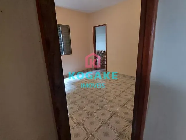 Casa com 300m² 4 quartos e 2 banheiros, à venda, no bairro Monte Castelo em São José dos Campos
