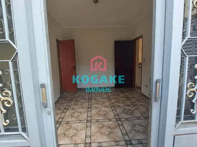 Casa com 300m² 4 quartos e 2 banheiros, à venda, no bairro Monte Castelo em São José dos Campos