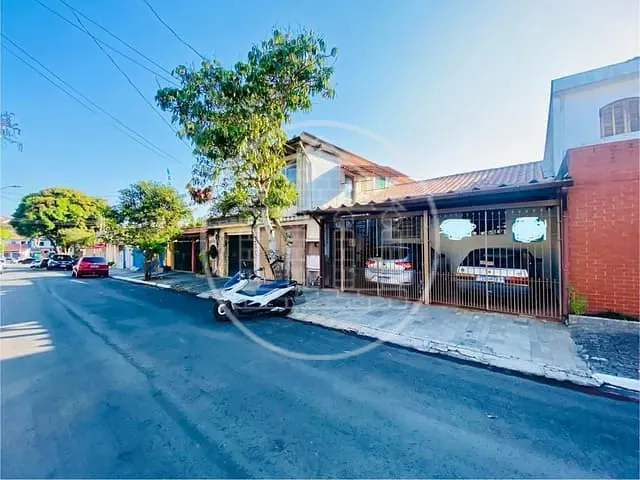 Casa com 250m² 4 quartos e 1 banheiro, à venda, no bairro Cidade Dutra em São Paulo