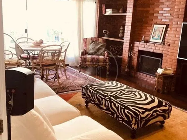 Casa com 260m² 3 quartos e 6 banheiros, à venda, no bairro Vila Marari em São Paulo