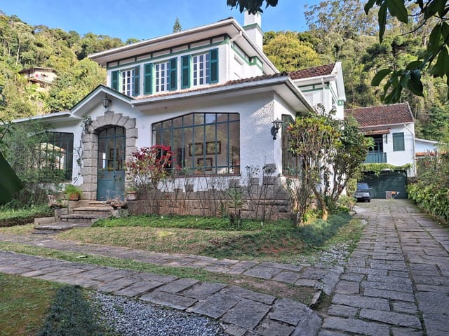 Casa para alugar, no bairro Centro em Petrópolis