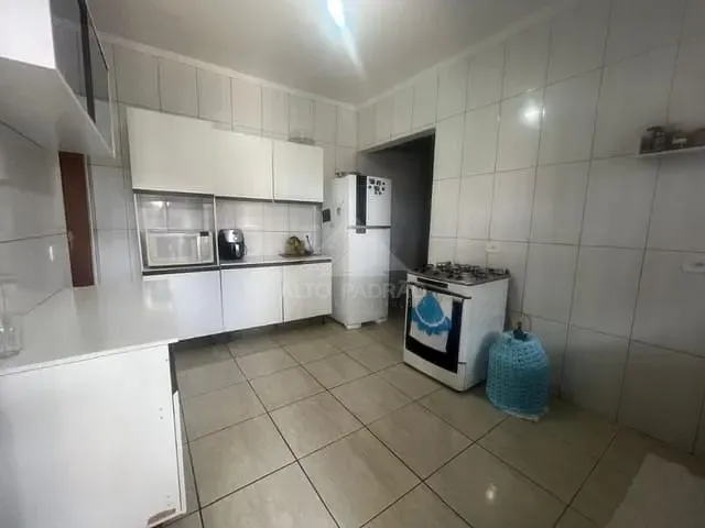 Casa com 289m² 7 quartos e 4 banheiros, à venda, no bairro Jardim Mauá em Mauá