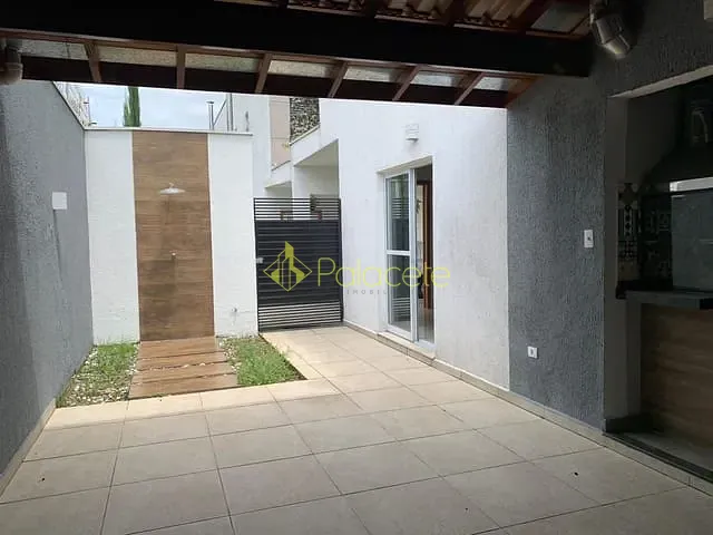 Casa com 119m² 3 quartos e 2 banheiros, à venda, no bairro Vila Areao em Taubaté