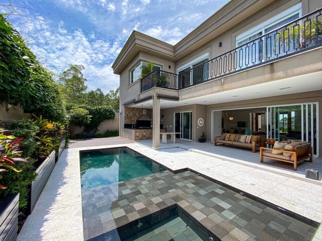 Casa com 640m² 5 quartos e 7 banheiros, à venda, no bairro Tamboré em Santana de Parnaíba