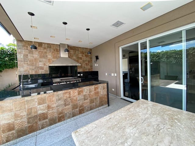 Casa com 640m² 5 quartos e 7 banheiros, à venda, no bairro Tamboré em Santana de Parnaíba