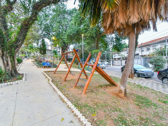 Casa com 257m² 4 quartos e 6 banheiros, à venda, no bairro Vila Mariana em São Paulo