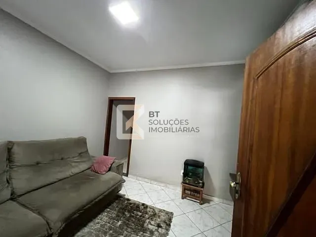 Casa com 125m² 3 quartos e 2 banheiros, à venda, no bairro Jardim Flórida em Indaiatuba