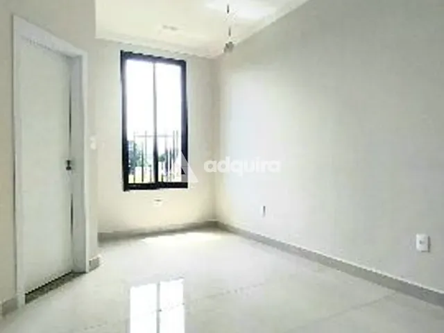 Casa com 105m² 3 quartos e 2 banheiros, à venda, no bairro Uvaranas em Ponta Grossa