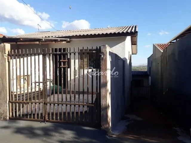 Casa com 220m² 6 quartos e 4 banheiros, à venda, no bairro Jardim Colúmbia III em Arapongas