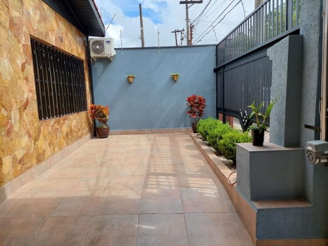 Casa com 370m² 5 quartos e 4 banheiros, à venda, no bairro Vila Adalgisa em São Paulo