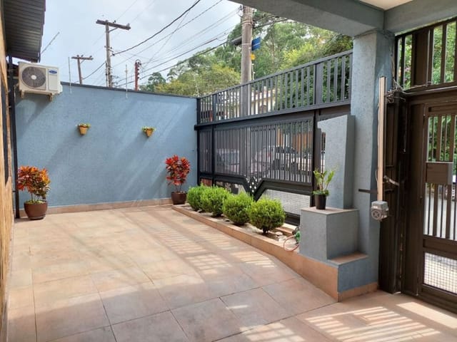 Casa com 370m² 5 quartos e 4 banheiros, à venda, no bairro Vila Adalgisa em São Paulo