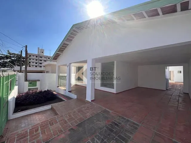 Casa com 400m² 4 quartos e 4 banheiros, à venda, no bairro Jardim Pau Preto em Indaiatuba