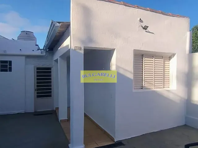 Casa com 210m² 2 quartos e 2 banheiros, à venda, no bairro Jardim Carlos Gomes em Jundiaí