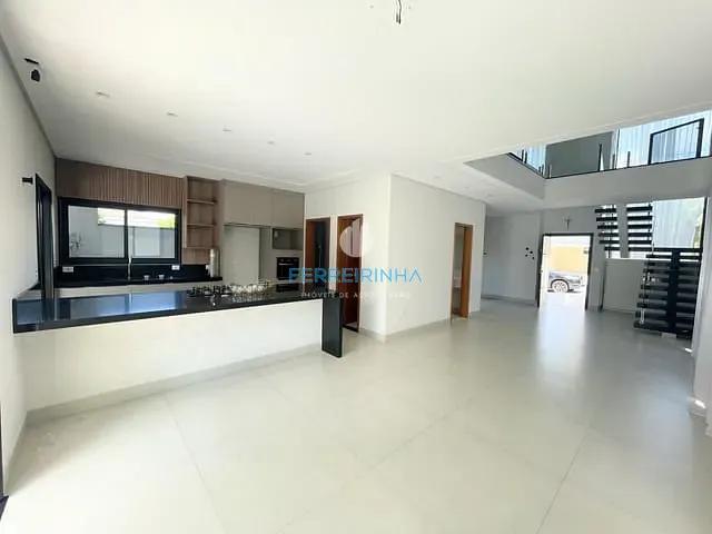 Casa com 250m² 4 quartos e 5 banheiros, à venda, no bairro Urbanova em São José dos Campos
