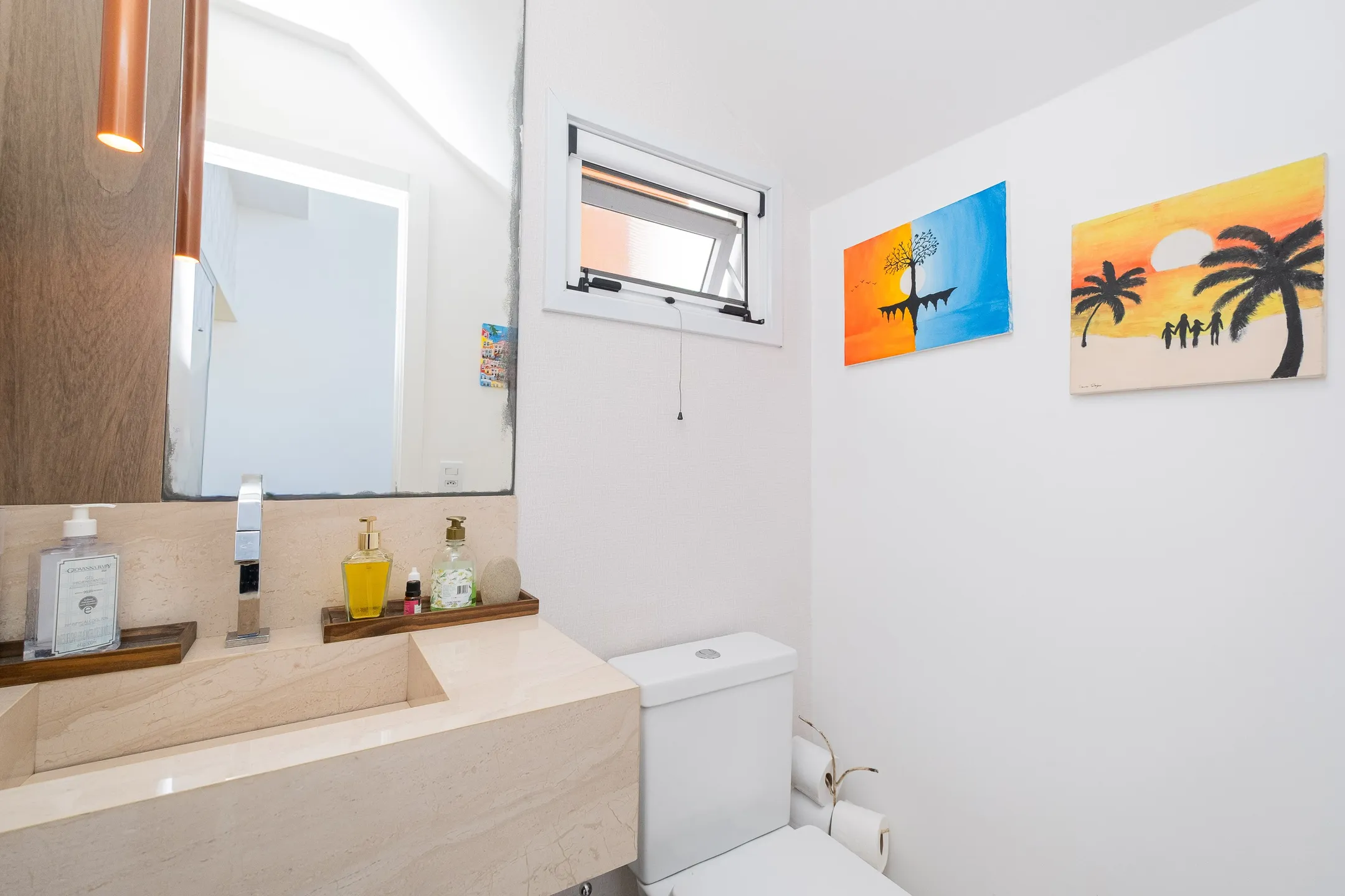 Casa mobiliada à venda no Veredas, Laranjal - 260 m², 4 quartos (sendo 1 suíte com sacada), acabamentos de alto padrão e área gourmet com piscina. - 8