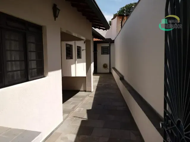 Casa com 367m² 3 quartos e 2 banheiros, à venda, no bairro Jardim do Lago em Campinas