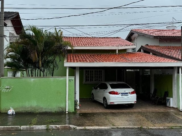 Casa com 250m² 3 quartos e 2 banheiros, à venda, no bairro Urbanova em São José dos Campos